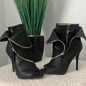 Black Sexy-AF zip up bootie